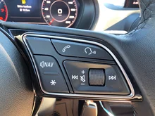 Audi Q2 35 TFSI advanced in 0E Mythosschwarz Metallic