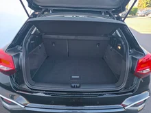 Audi Q2 35 TFSI advanced in 0E Mythosschwarz Metallic