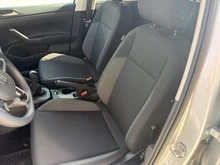 VW Taigo 4Me TSI in Reflexsilber Metallic