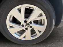VW Taigo 4Me TSI in Reflexsilber Metallic