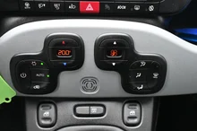 Fiat Panda 1,2 69 4x2 Cross in hellblau - normal