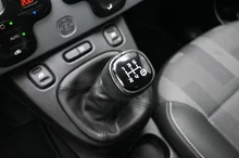Fiat Panda 1,2 69 4x2 Cross in hellblau - normal