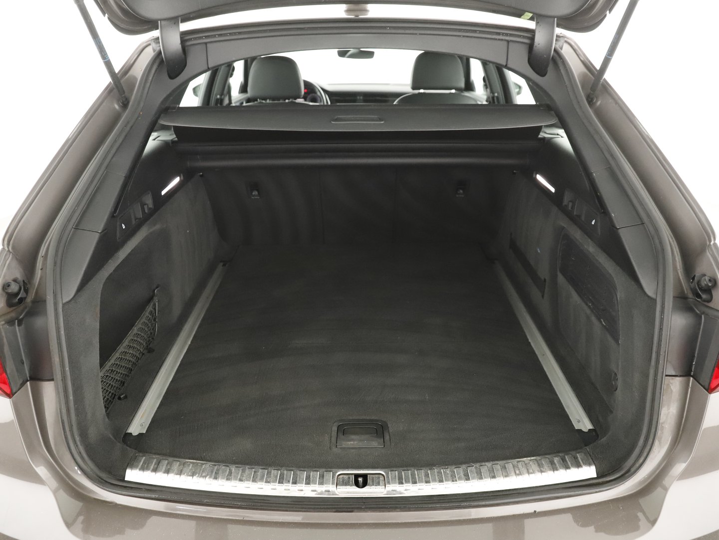 Audi A6 Avant 40 TDI quattro Design | Bild 12 von 15