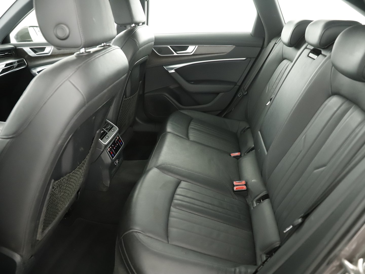 Audi A6 Avant 40 TDI quattro Design | Bild 11 von 15