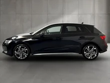 Audi A3 Sportback 30 TFSI in Brillantschwarz