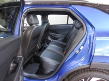 VW T-Roc R-Line eTSI DSG in Celestial Blue Dach Black Uni