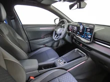 VW T-Roc R-Line eTSI DSG in Celestial Blue Dach Black Uni