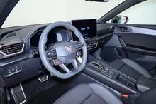 CUPRA Leon 1.5 eTSI DSG in Nevada-Weiß Metallic