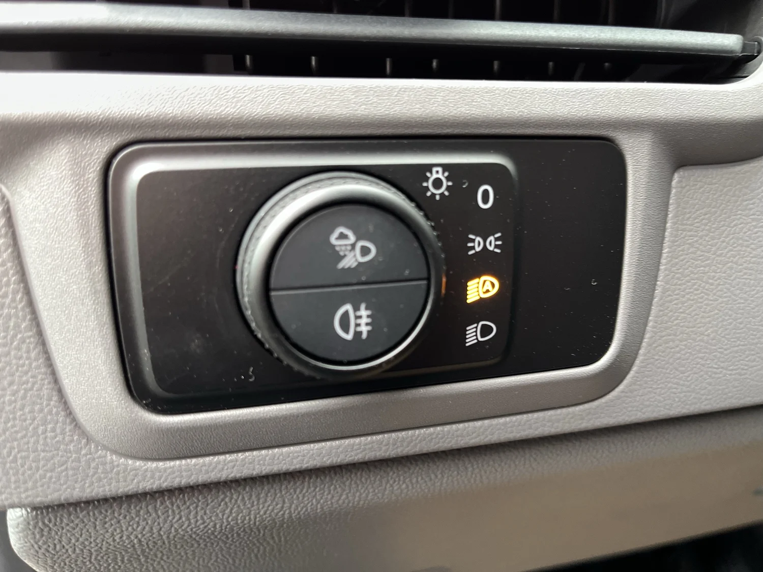 Bild eines VW Transporter Kastenwagen LR TDI