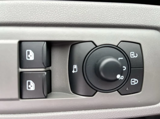 Bild eines VW Transporter Kastenwagen LR TDI