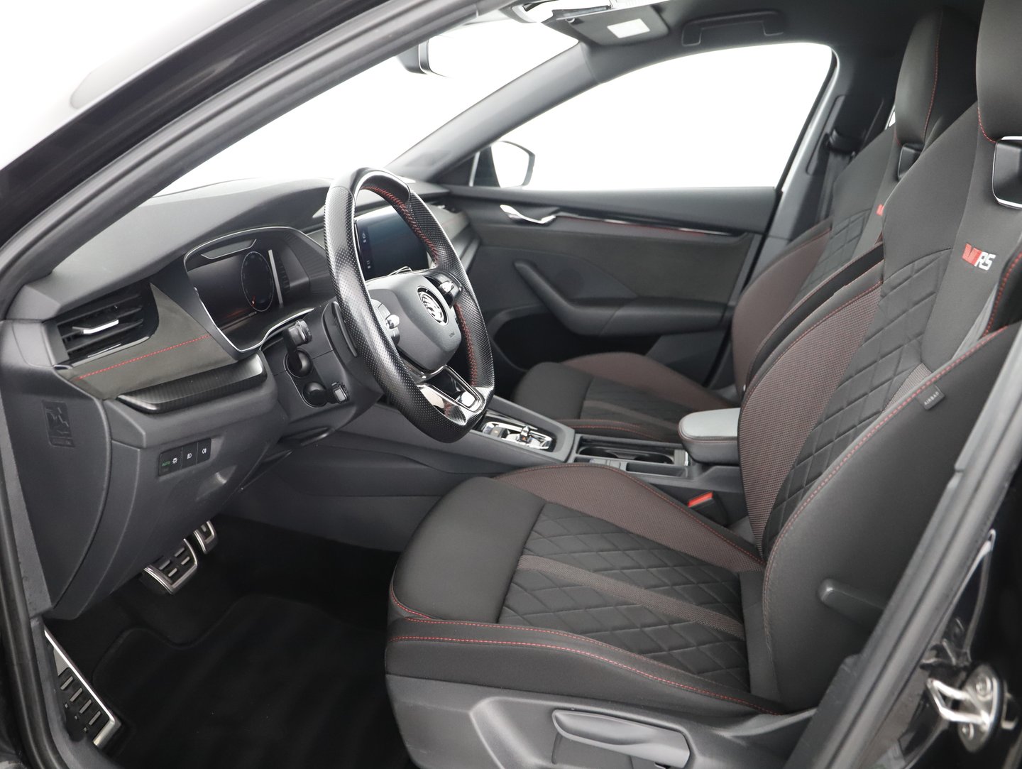 Škoda OCTAVIA Combi RS iV 245 DSG | Bild 4 von 14