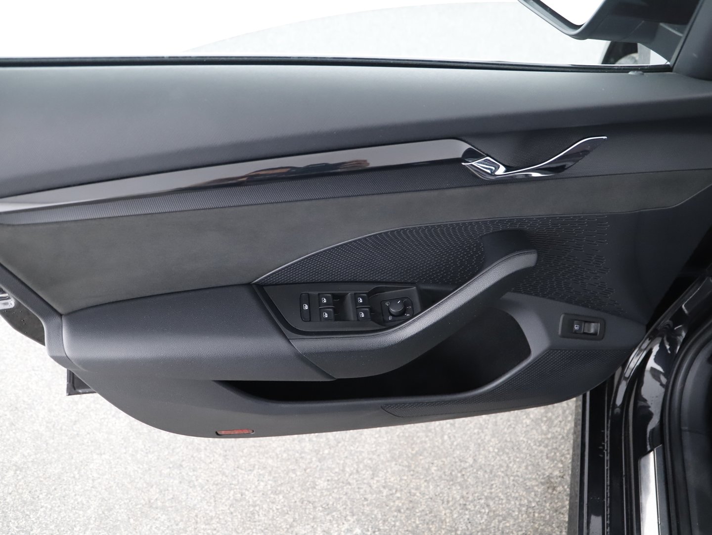 Škoda OCTAVIA Combi RS iV 245 DSG | Bild 3 von 14