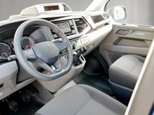 VW Transporter Kombi LR TDI 4MOTION in Deepocean