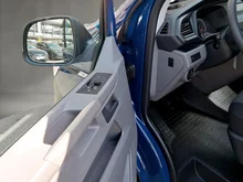 VW Transporter Kombi LR TDI 4MOTION in Deepocean