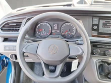 VW Transporter Kombi LR TDI 4MOTION in Deepocean