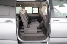 VW Multivan Business eHybrid 180 kW 4MOTION in Monosilber Metallic