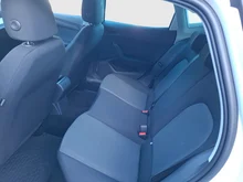 SEAT Ibiza Reference Edition 1.0 80PS in B4 Candy-Weiß