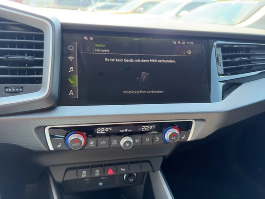 Bild eines Audi A1 allstreet 30 TFSI