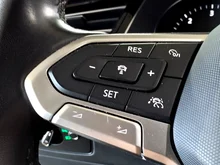 VW Passat Variant Business in silber - metallic