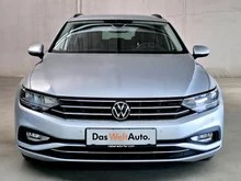 VW Passat Variant Business in silber - metallic