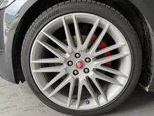 Jaguar XF Sportbrake 25d AWD R-Sport Aut. in dunkelgrau - metallic