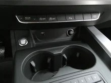 Audi A4 Avant 40 TDI Sport in Y1 Tangorot Metallic
