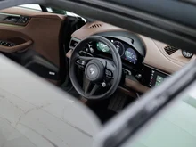 Porsche Macan Turbo in oakgrünmetallic neo