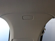 VW Touran Comfortline TDI SCR DSG 7-Sitzer in 0R Oryxweiß Perlmutteffekt