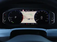 VW Touran Comfortline TDI SCR DSG 7-Sitzer in 0R Oryxweiß Perlmutteffekt