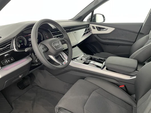 Bild eines Audi Q7 55 TFSI e quattro S line 290 kW
