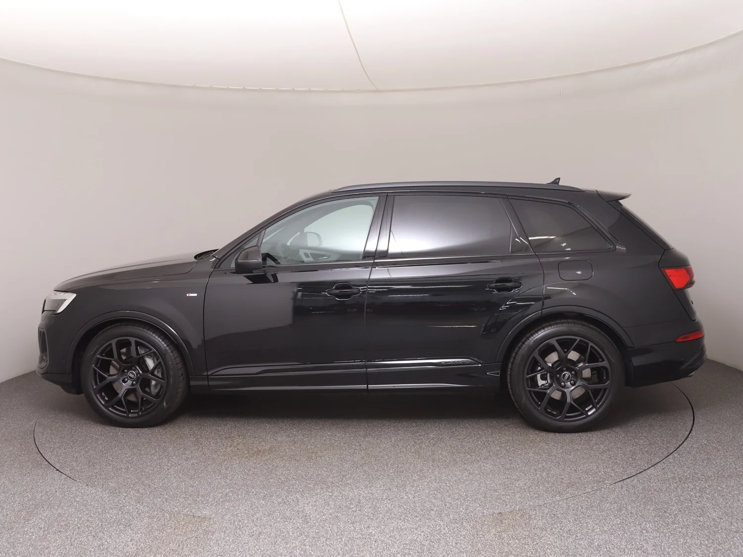 Bild eines Audi Q7 55 TFSI e quattro S line 290 kW