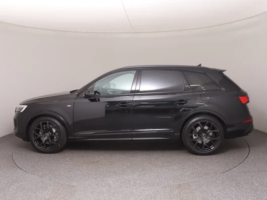 Bild eines Audi Q7 55 TFSI e quattro S line 290 kW
