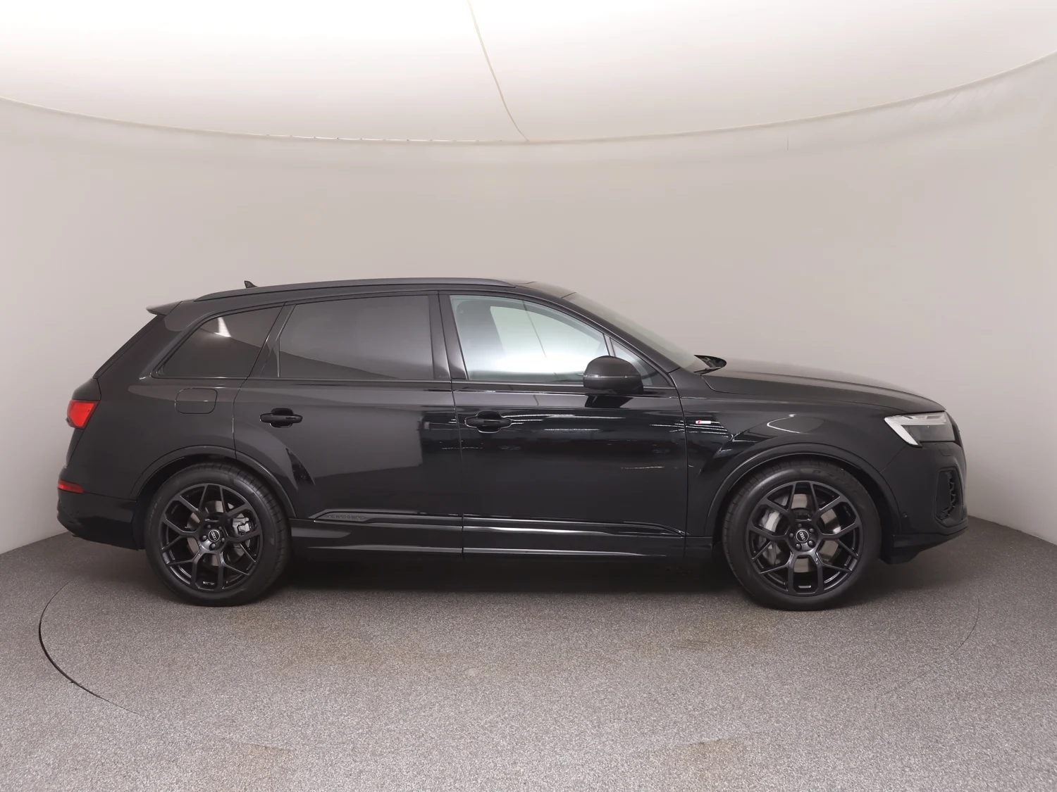 Bild eines Audi Q7 55 TFSI e quattro S line 290 kW