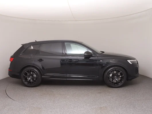 Bild eines Audi Q7 55 TFSI e quattro S line 290 kW