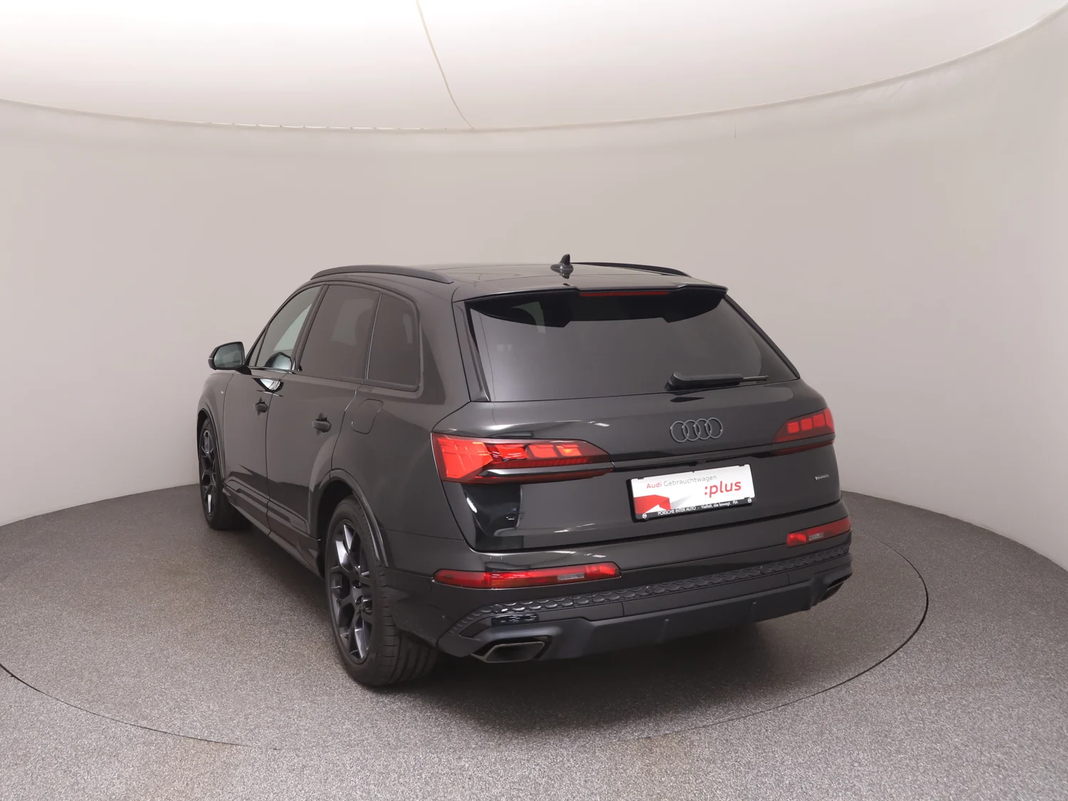 Bild eines Audi Q7 55 TFSI e quattro S line 290 kW