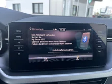 Škoda Kamiq Ambition TSI in Moon-Weiss Metallic