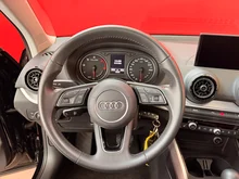 Audi Q2 1.6 TDI Sport in brillantschwarz Klar