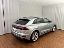 Audi Q8 e-hybrid quattro 360 kW in Satellitsilber Metallic