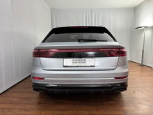 Audi Q8 e-hybrid quattro 360 kW in Satellitsilber Metallic