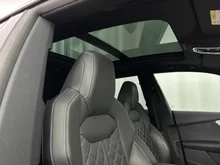 Audi Q8 e-hybrid quattro 360 kW in Satellitsilber Metallic