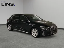Audi A3 Sportback 30 TFSI S line exterieur in mythosschwarz metallic