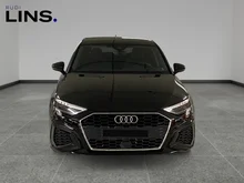 Audi A3 Sportback 30 TFSI S line exterieur in mythosschwarz metallic