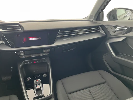 Bild eines Audi A3 allstreet 40 TFSI e