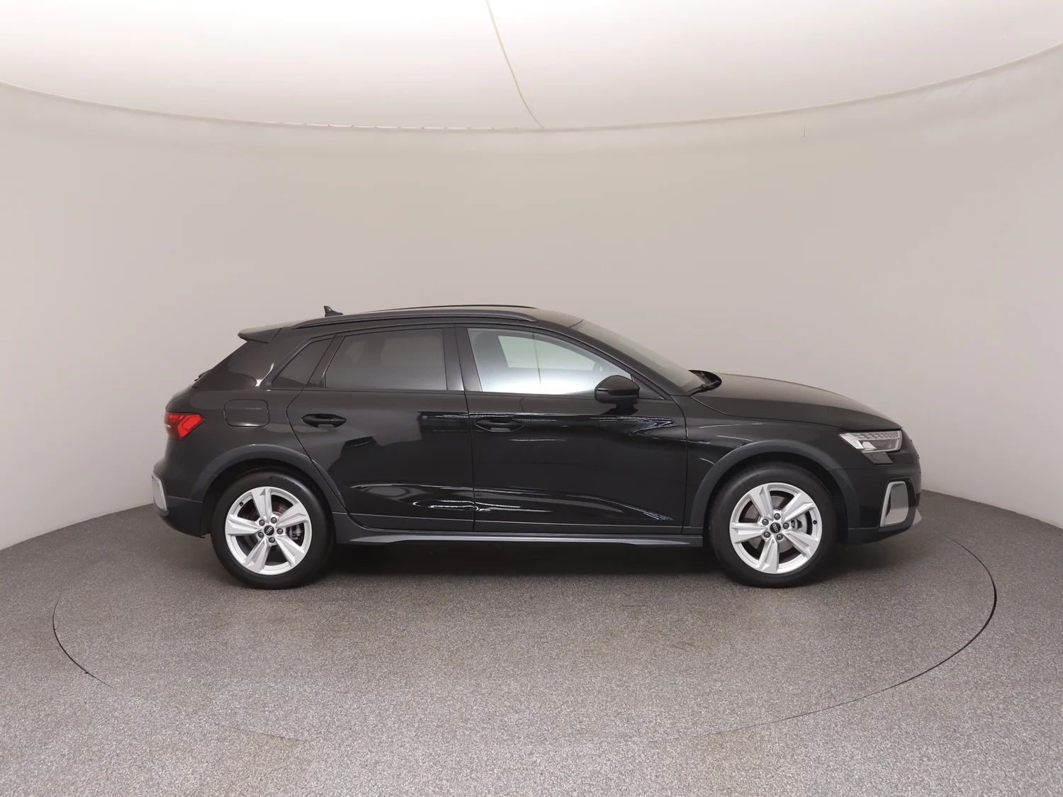Bild eines Audi A3 allstreet 40 TFSI e
