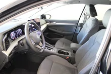VW Golf Rabbit mHEV DSG in Grenadillschwarz Metallic