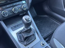 Škoda Octavia Combi Ambition+ TDI in Black-Magic Perleffekt
