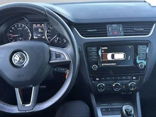 Škoda Octavia Combi Ambition+ TDI in Black-Magic Perleffekt