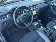 Škoda Octavia Combi Ambition+ TDI in Black-Magic Perleffekt