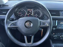 Škoda Octavia Combi Ambition+ TDI in Black-Magic Perleffekt