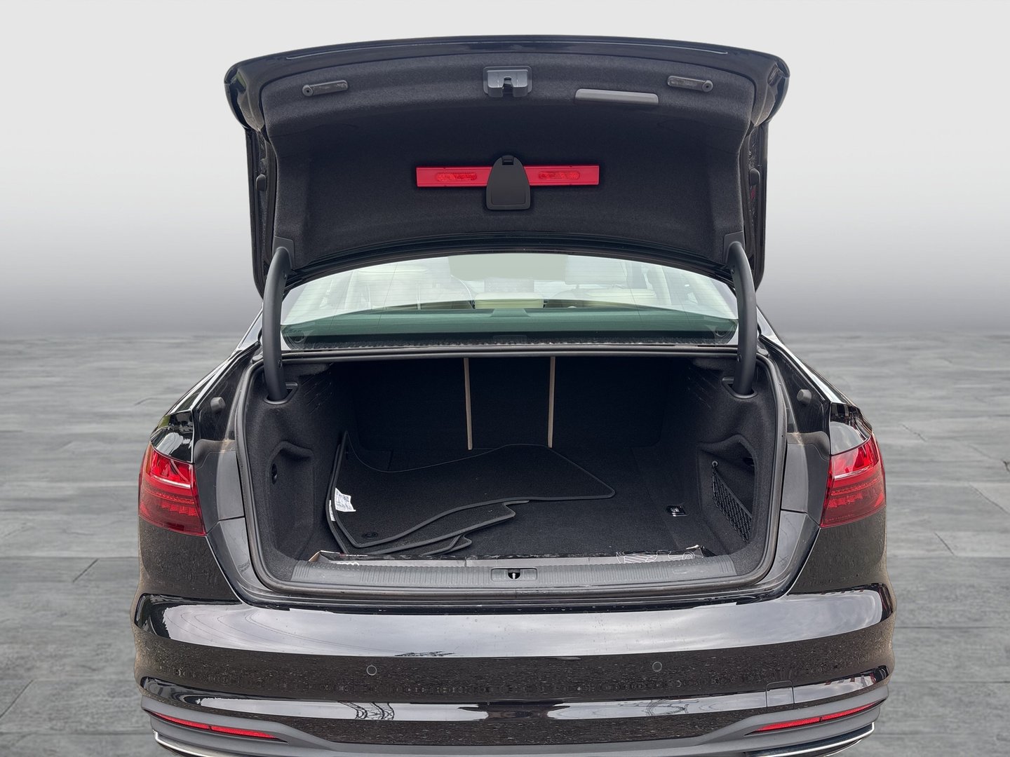 Audi A4 Limousine 30 TDI | Bild 14 von 16